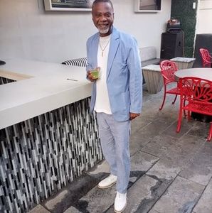 Meet your Posher, Ronald